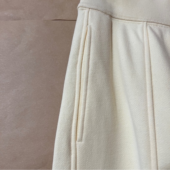 Alo Yoga | High Waist Free Time Straight Leg Sweatpants French Vanilla Size M - Picture 4 of 12